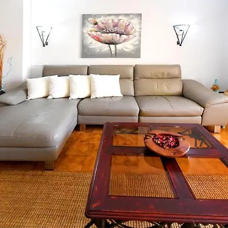 Excelent Location 5 Min To The Appartement