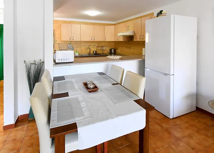 Excelent Location 5 Min To The Appartement *