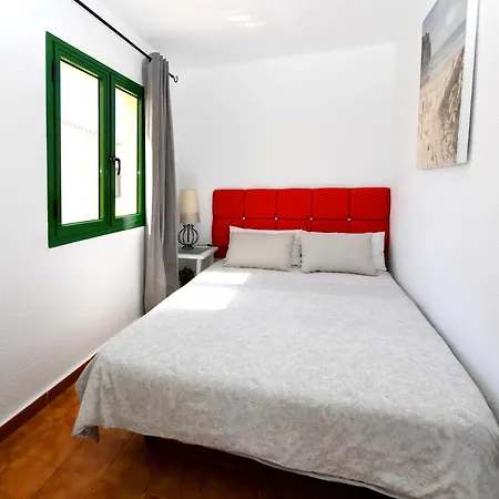 Excelent Location 5 Min To The